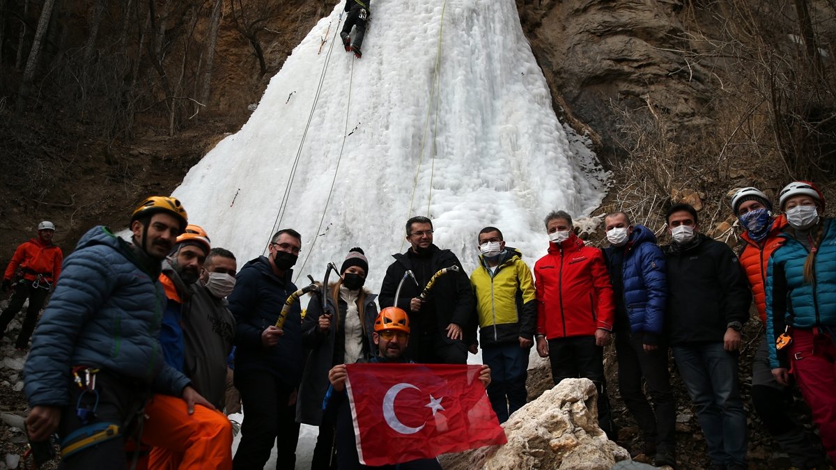 Erzurum'da 7. Uluslararası Emrah Özbay Buz Tırmanış Festivali başladı