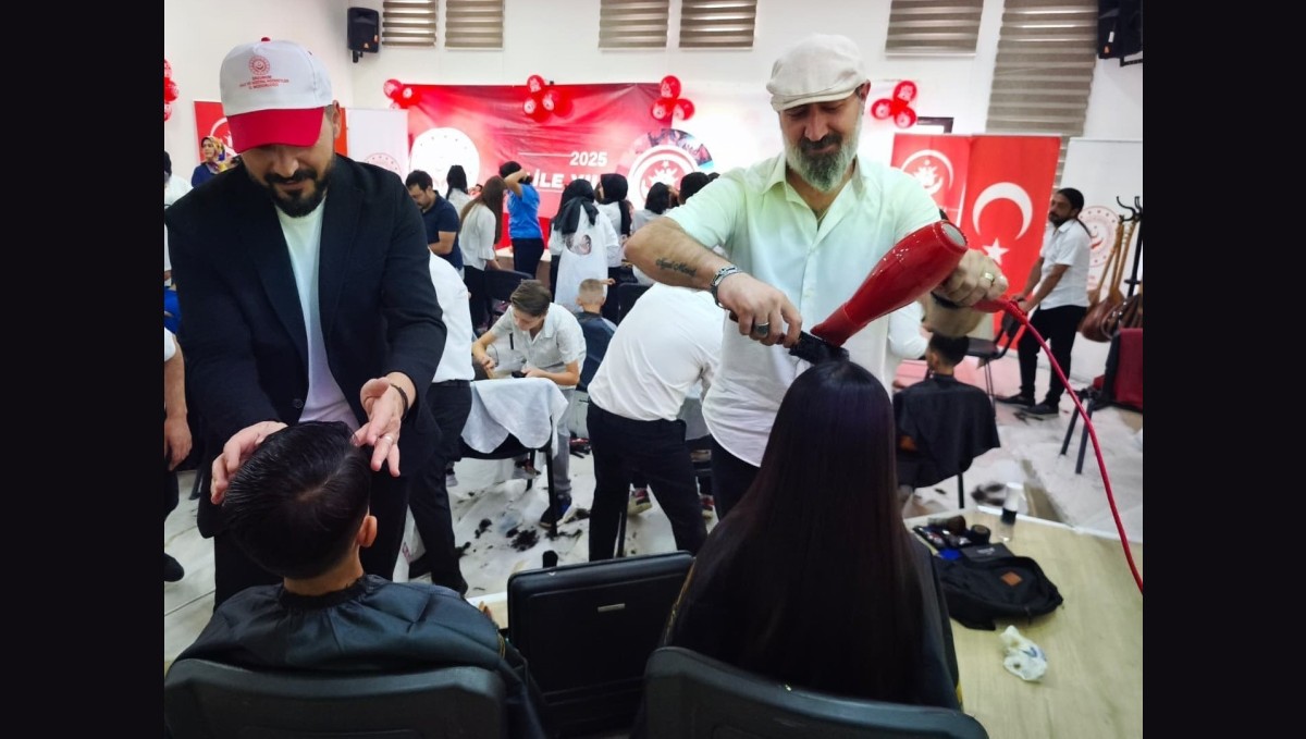 Erzurum'da "Aynadaki gülen yüzüm" projesi başladı