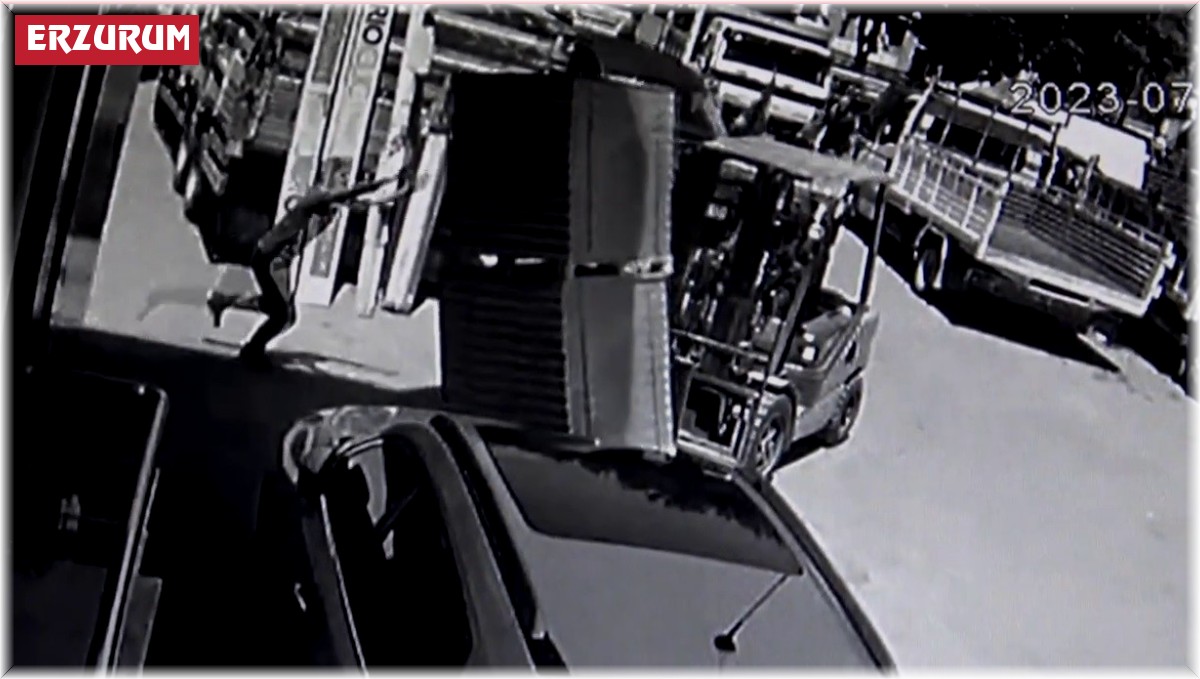 Erzurum'da baba-oğulun feci kazası