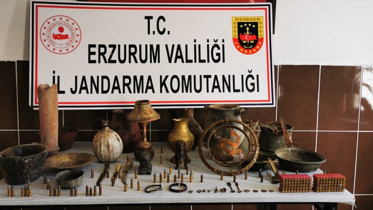 Erzurum'da bir kişi çok sayıda tarihi eser ile yakalandı
