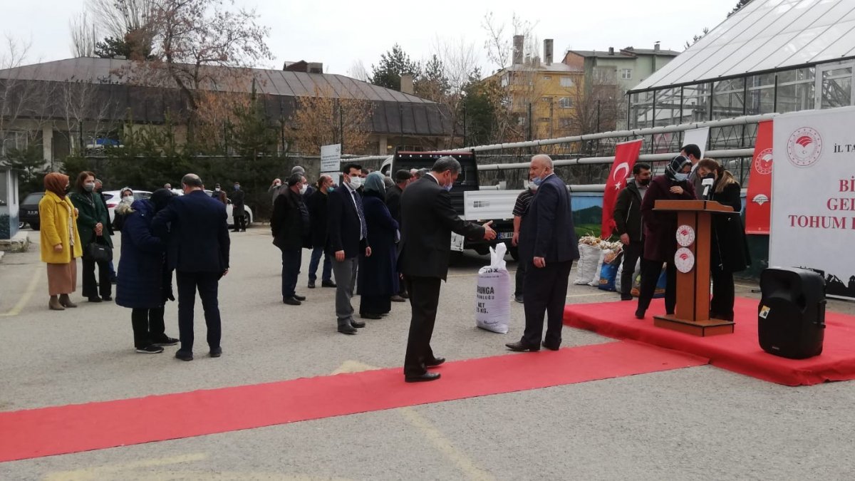 Erzurum'da Bitkisel Üretimi Geliştirme Projesi Tohum dağıtım programı