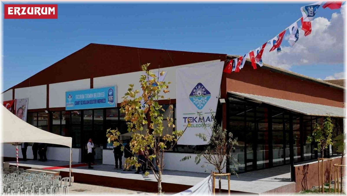 Erzurum'da Cahit Özaslan Kültür Merkezi hizmete açıldı