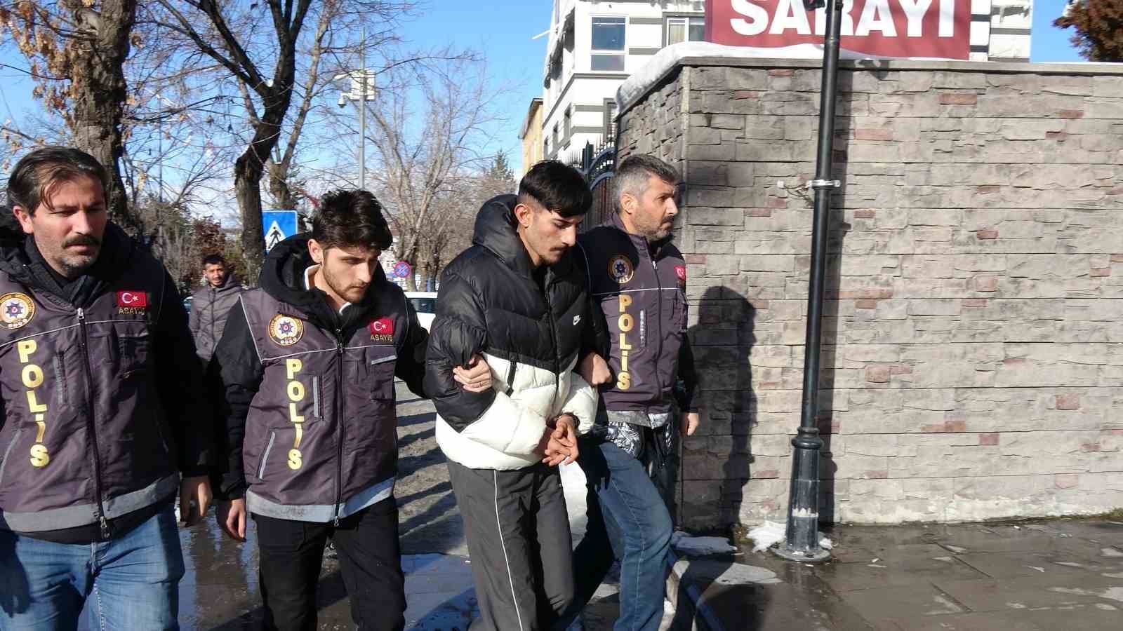 Erzurum'da çay ocağına silahlı saldırı