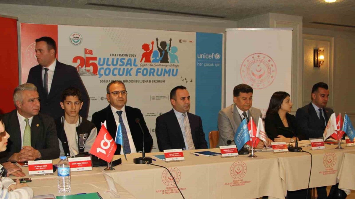 Erzurum'da "Çeyrek asır çocuk buluşmaları" programı