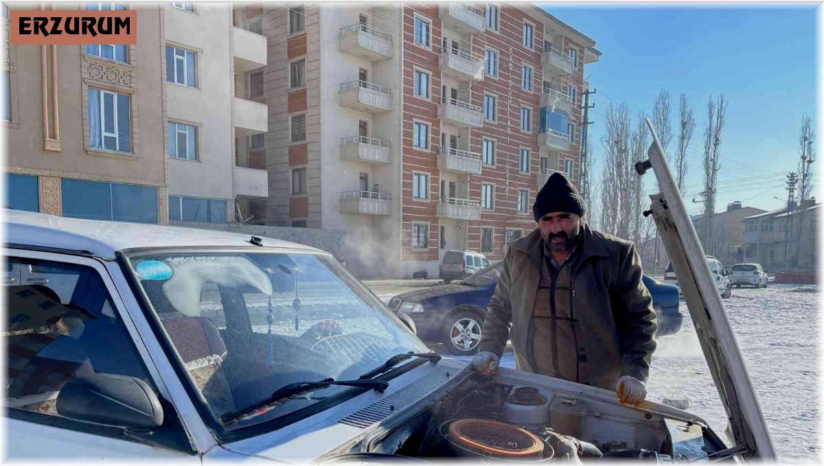 Erzurum'da donan araçlar çalıştırılamadı