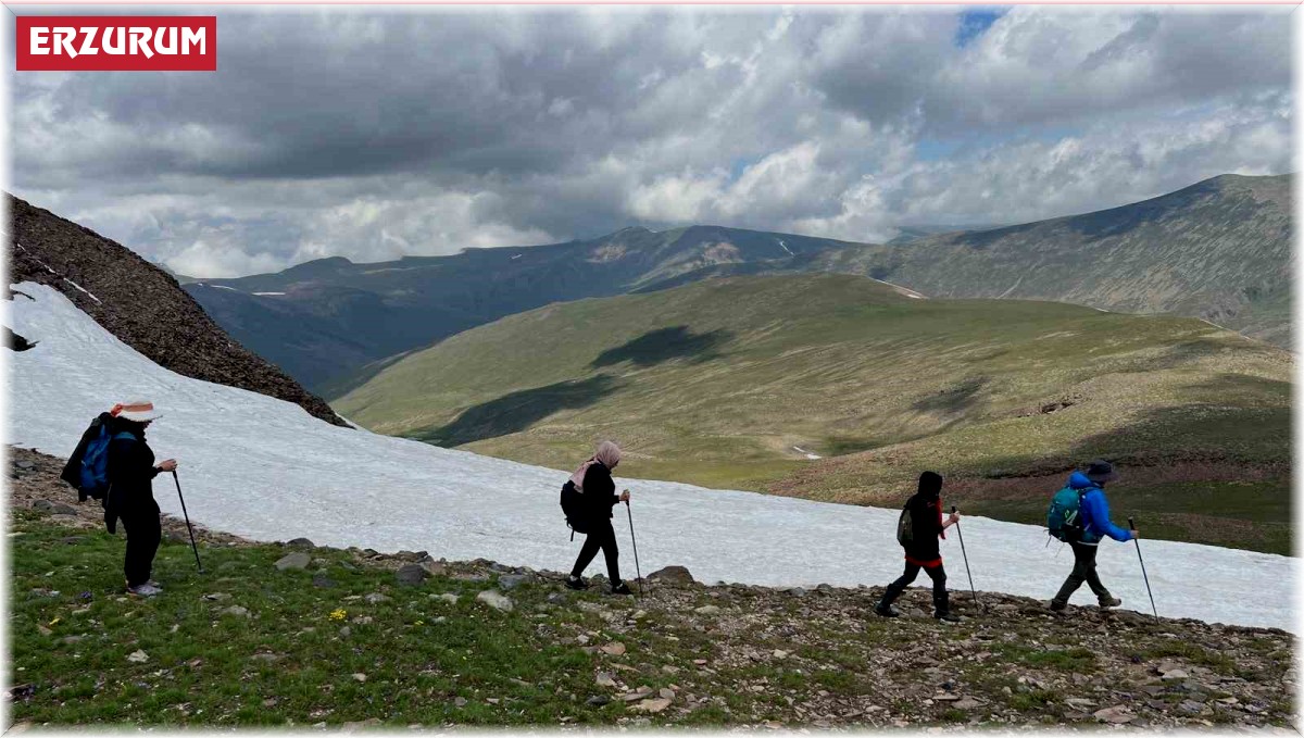 Erzurum'da dört mevsimi yaşatan doğa yürüyüşü