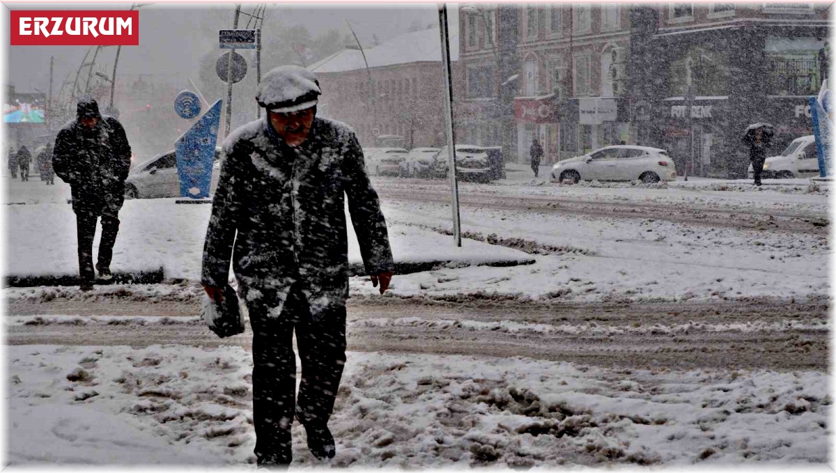 Erzurum'da eğitime kar engeli