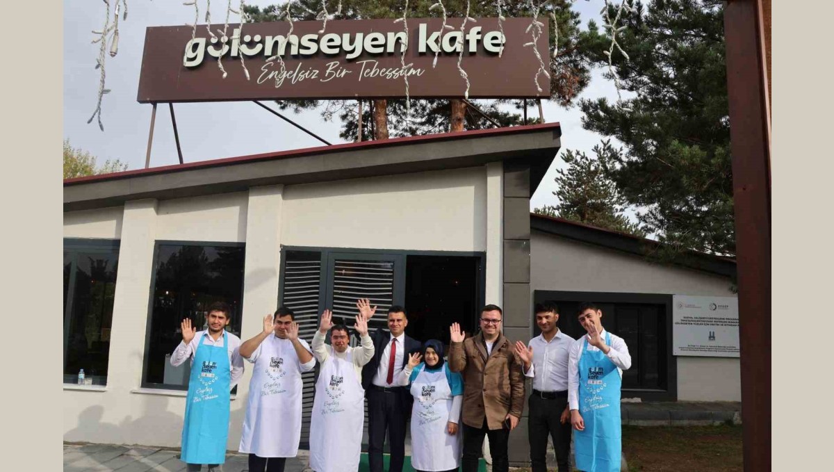 Erzurum'da "Gülümseyen Kafe" özel bireylerin üretim merkezi oldu