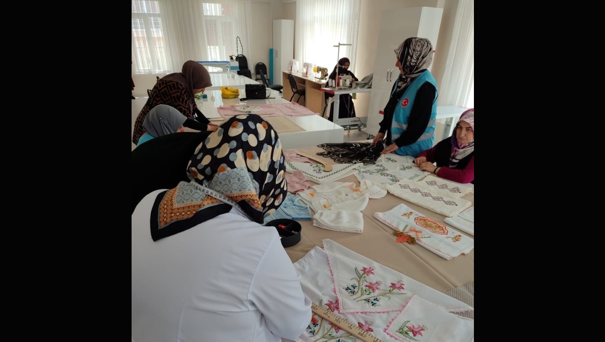 Erzurum'da "İyilik Atölyeleri" gönüllere dokunuyor