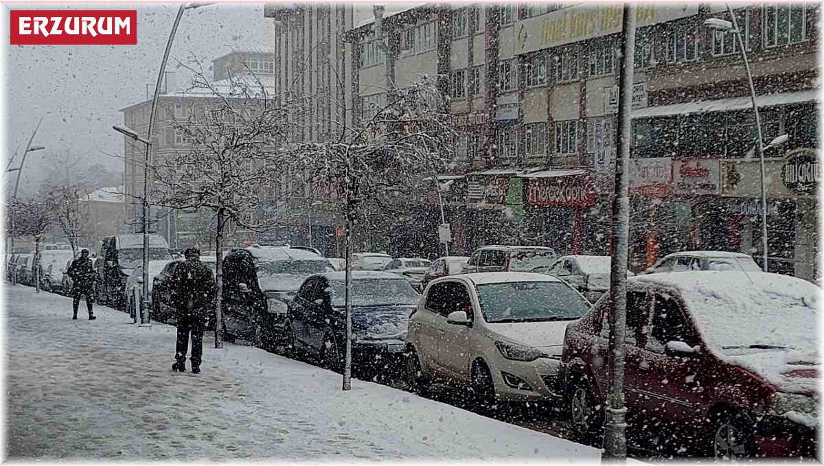 Erzurum'da kar yağışı etkili oluyor, 147 köy yolu ulaşıma kapalı