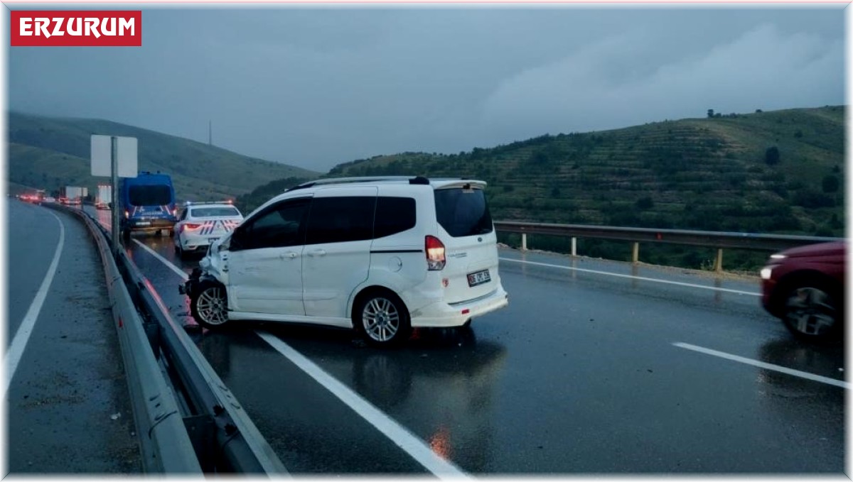 Erzurum'da kent merkezinde bir ayda 165 trafik kazası