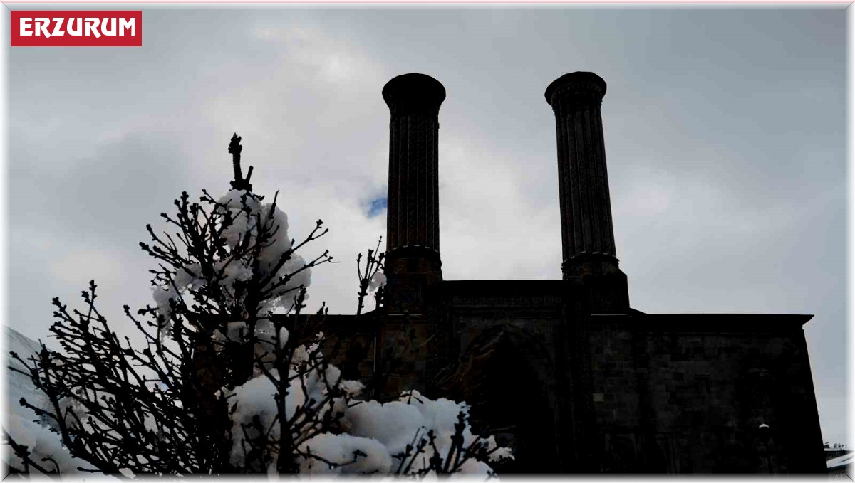 Erzurum'da kış geri geldi
