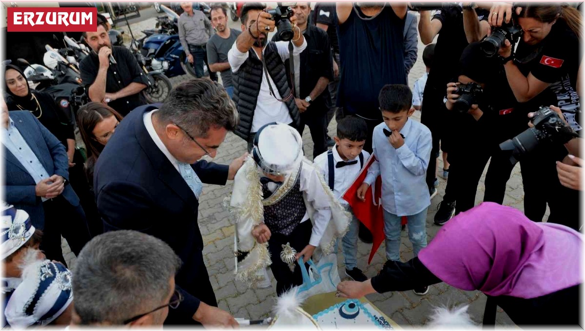 Erzurum'da kıskandıran sünnet töreni