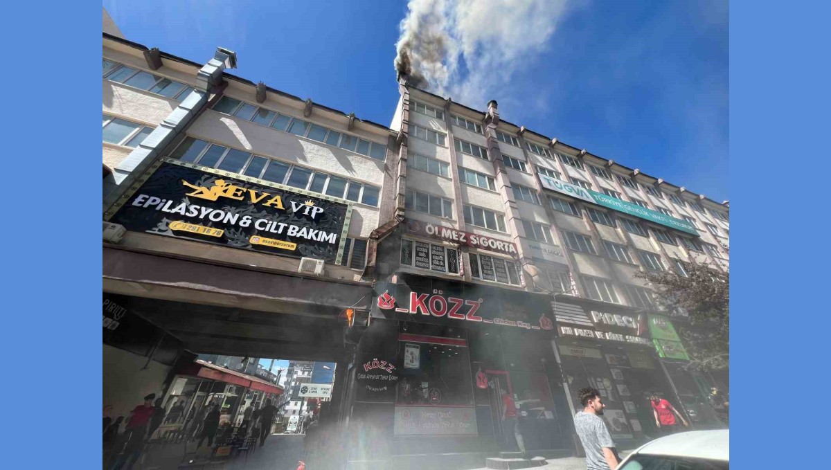 Erzurum'da korkutan baca yangını