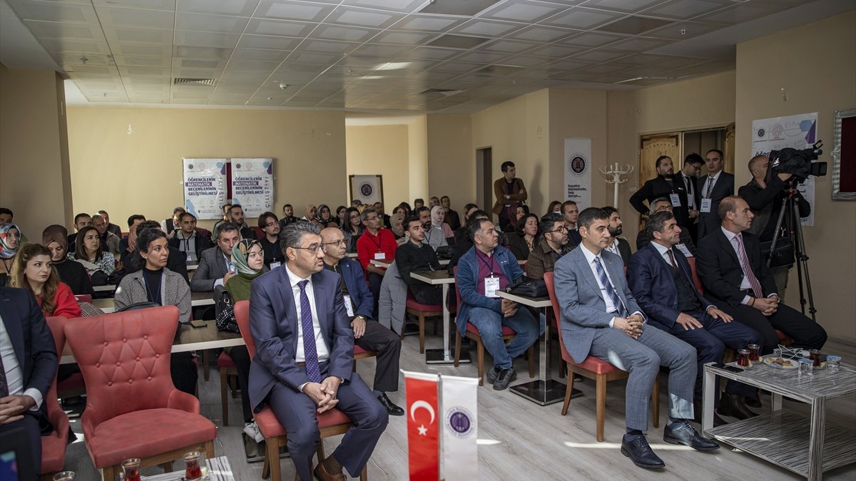 Erzurum'da 'Öğrencilerin Matematik Becerilerinin Geliştirilmesi Çalıştayı' düzenlendi