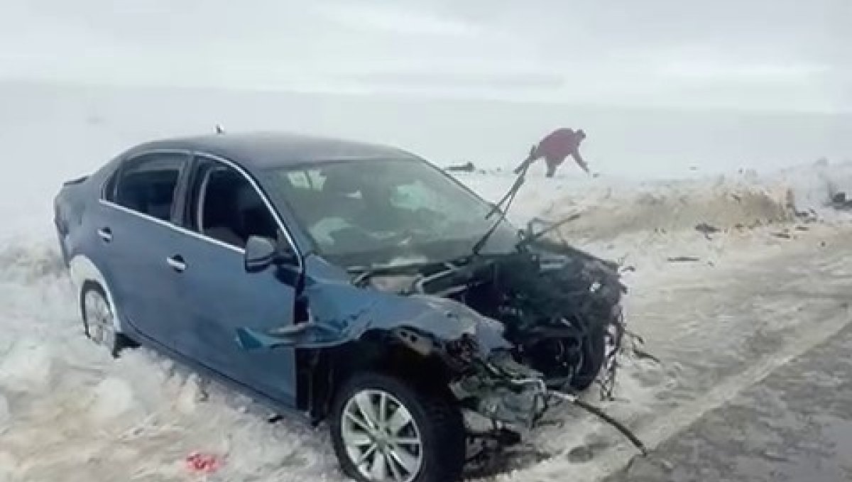 Erzurum'da otomobille tırın çarpıştığı kazada sürücüler yaralandı