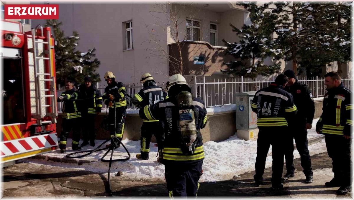 Erzurum'daki apartman yangını korkuttu