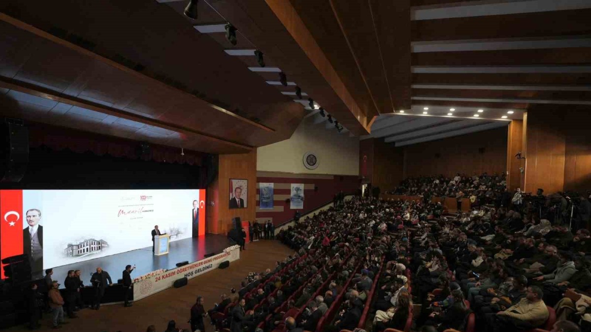 Erzurum'daki Maarif Kongresi'ne 2 bin 178 öğretmen katıldı