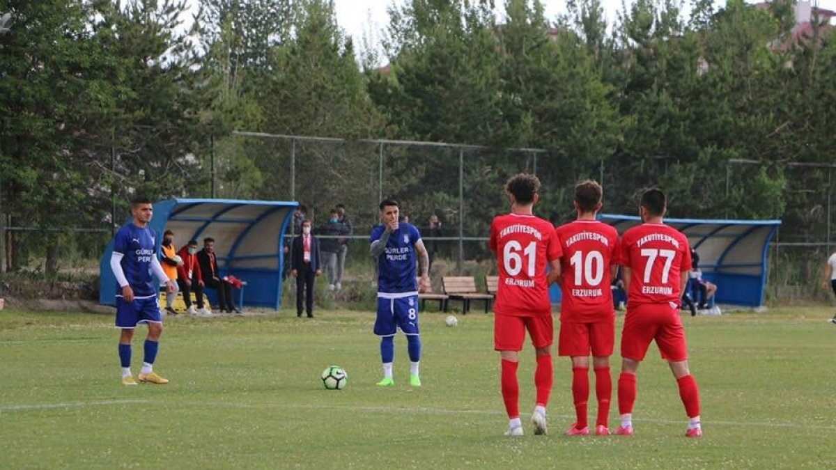 Erzurum derbisi nefes kesti