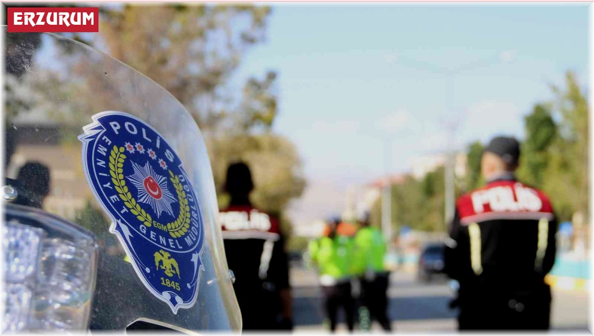 Erzurum Emniyeti okul önlerinde şüpheli şahıslara göz açtırmıyor