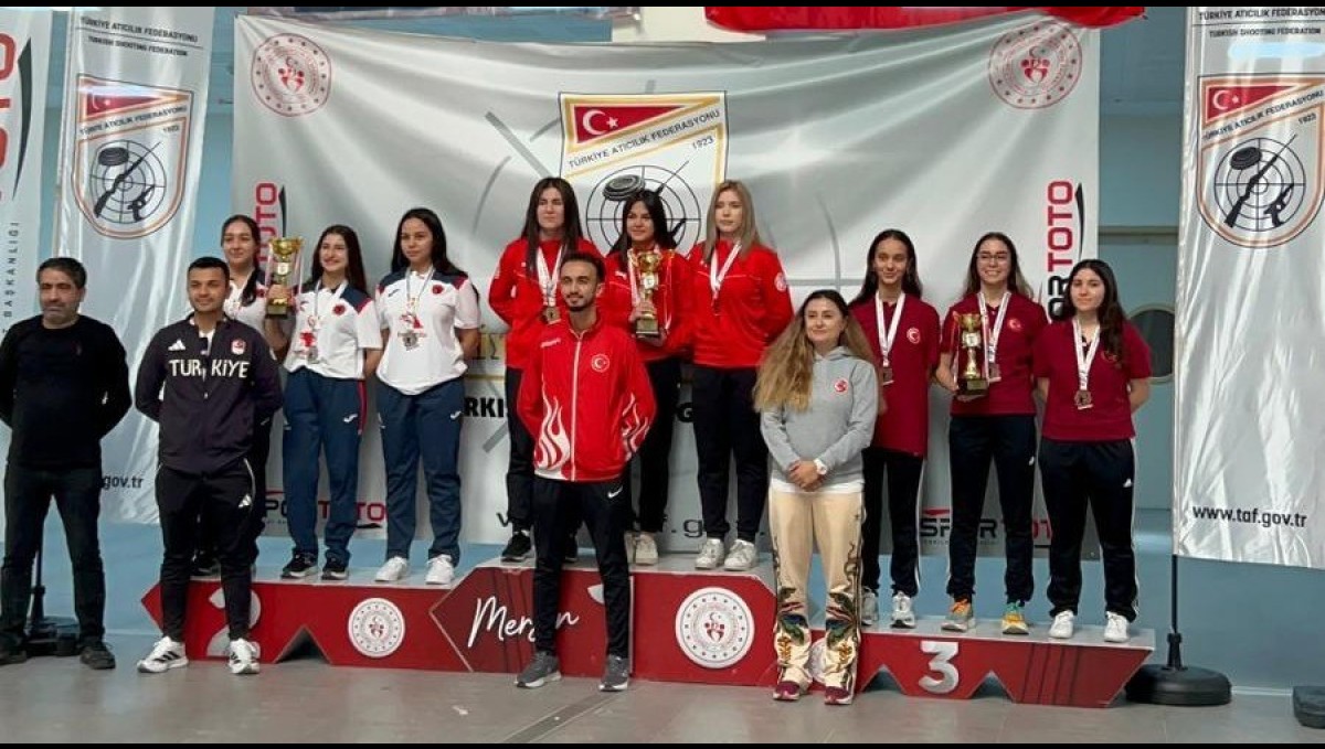 Erzurum ETÜ Atıcılık takımı Mersin'de birinci oldu