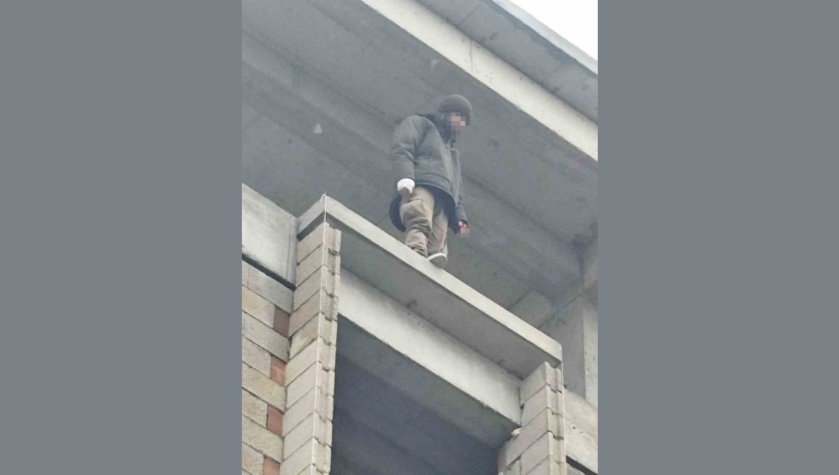 Erzurum Horasan'da intihar girişimi: Ekipler son anda ikna etti