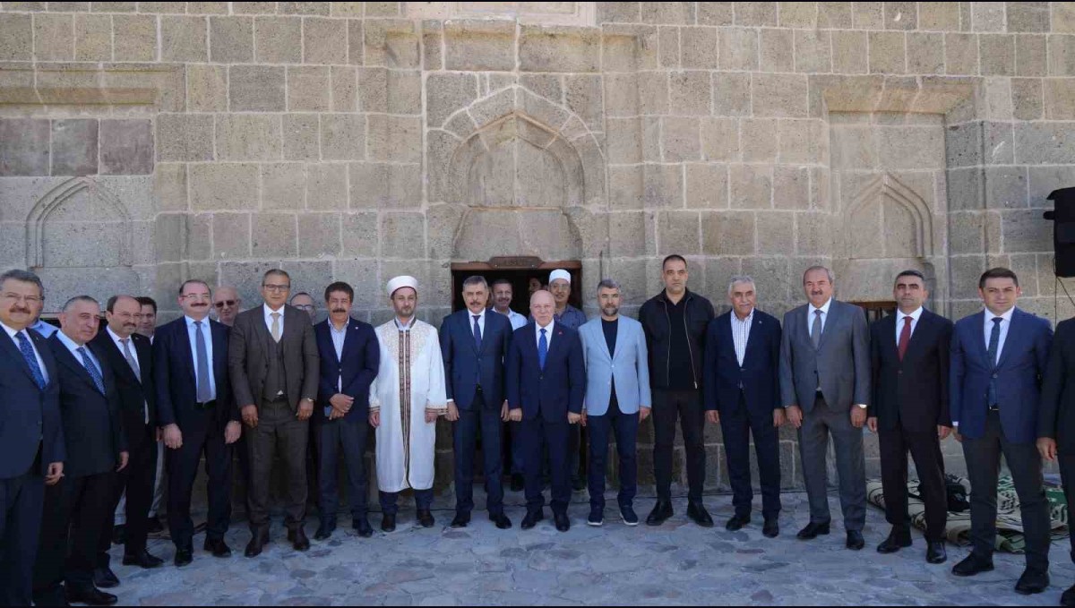 Erzurum Kale Mescit 'inde bir ilk