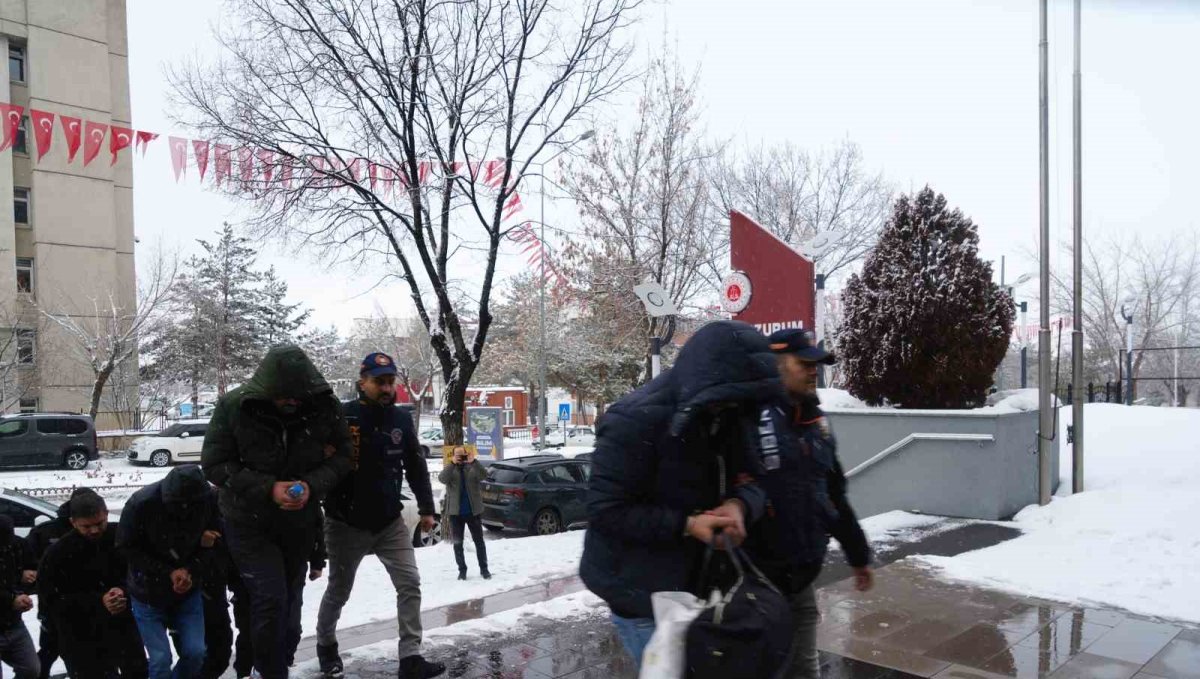 Erzurum merkezli siber operasyonda 56 tutuklama