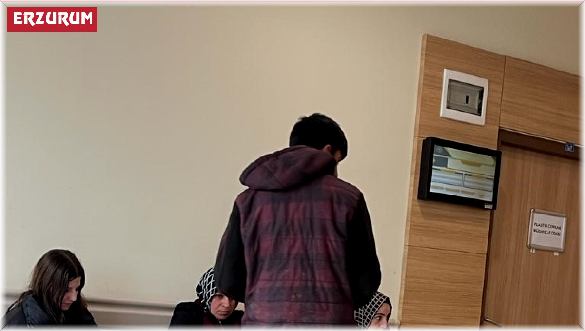 Erzurum şehir hastanesi dilencilerin uğrak yeri oldu