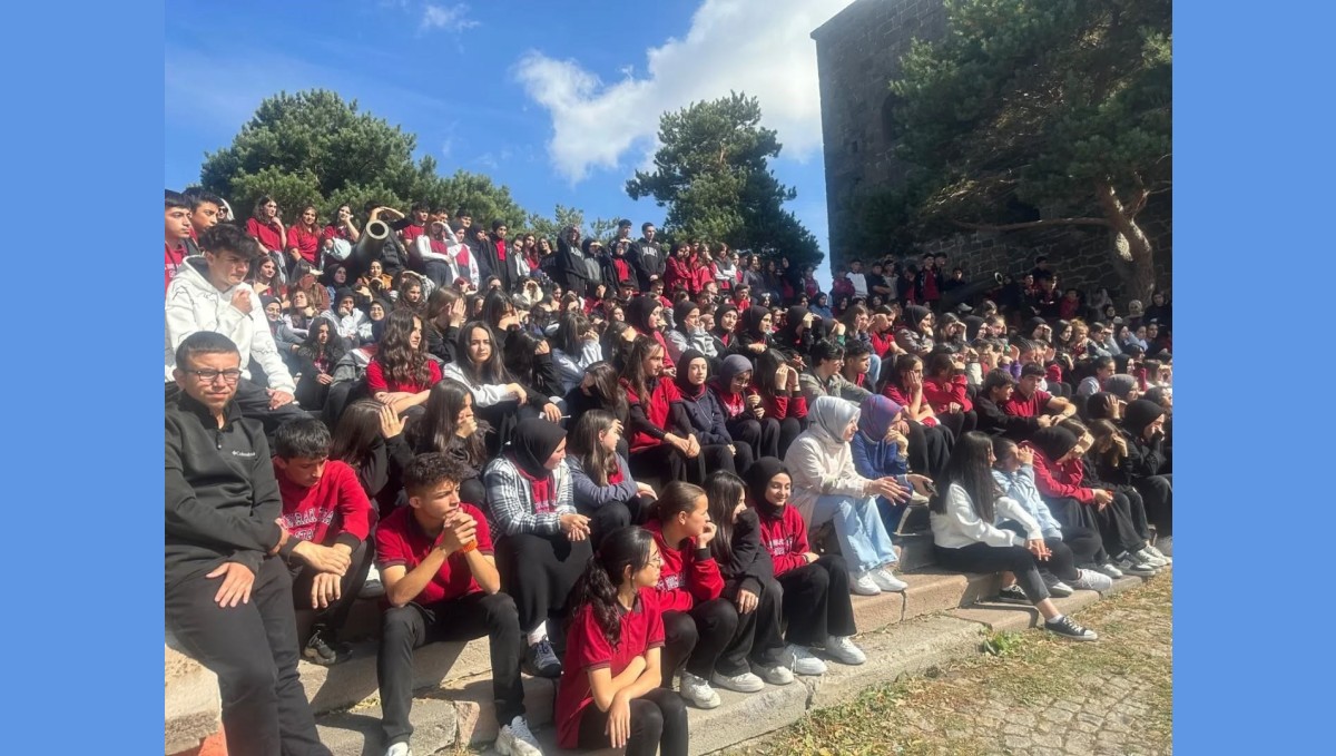 Erzurum tarihin izinde, ecdada vefa ile geleceğe yürüyor