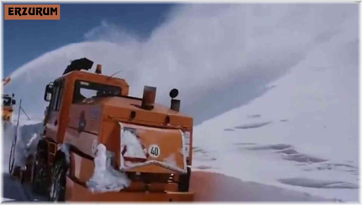 Erzurum-Tekman yolu 3 bin rakımda karla mücadele