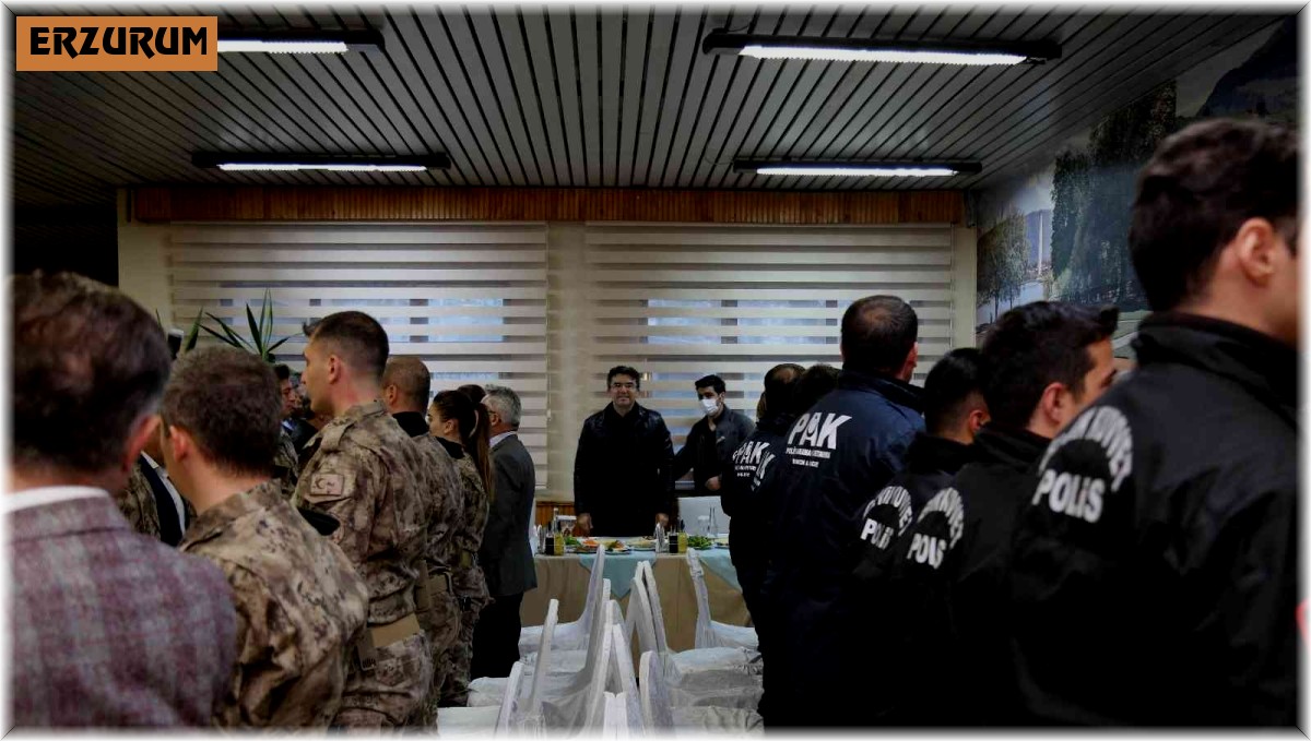 Erzurum Valisi Memiş, polislerle iftar yemeğinde bir araya geldi