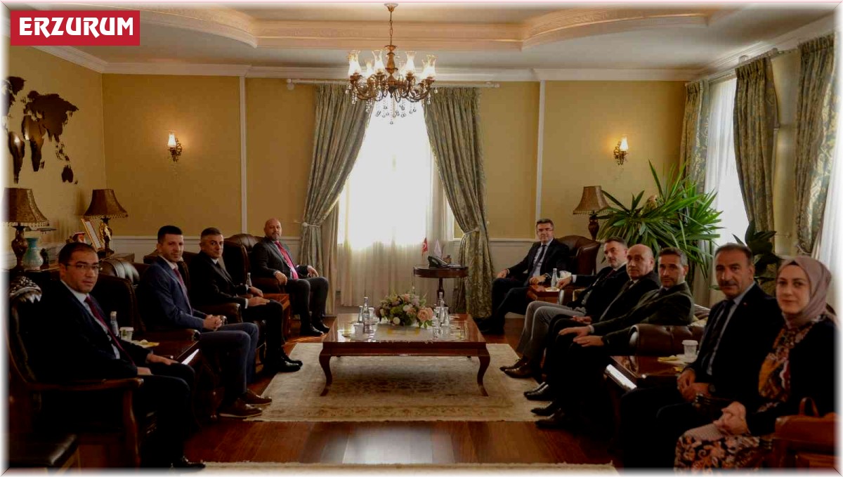 Erzurum Valisi Memiş: "Türkiye'de kayak Palandöken'de yapılır"