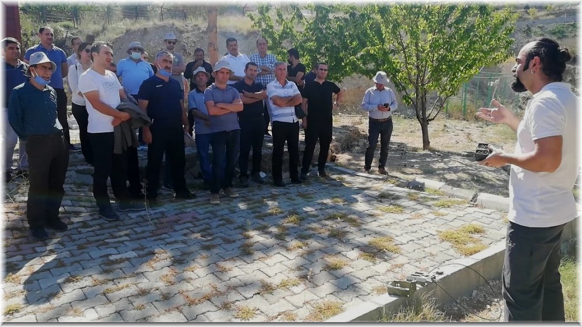 Erzurum’da “Av yaban hayatı faaliyetleri, drone kullanımı ve foto kapan kurulumu” semineri düzenlendi