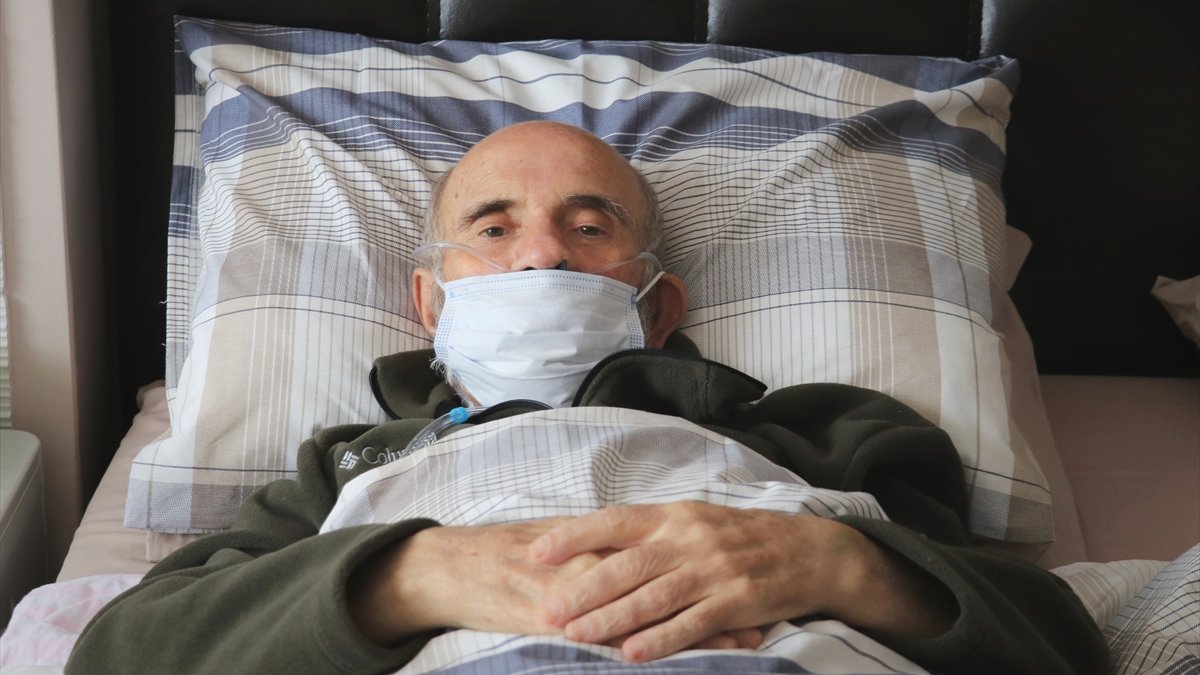 Erzurumlu 65 yaşındaki Şadi Karaç, Kovid-19'la 136 günlük savaşını kazandı