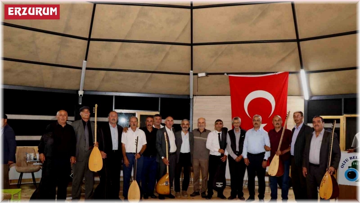 Erzurumlu aşıklar sazları ve sözleriyle coşturdu