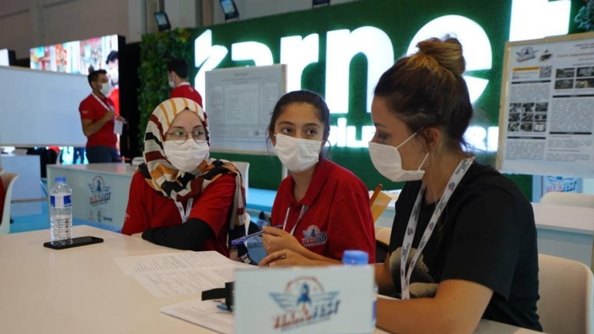 Erzurumlu öğrenciler TEKNOFEST finalinde