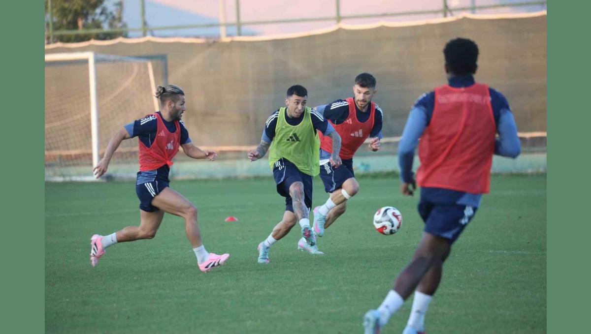 Erzurumspor FK'da Sakaryaspor mesaisi sürüyor