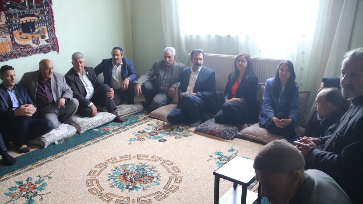 Eş Başkanlar Aras ve Akkuş iki aile arasındaki husumeti barışla sonuçlandırdı.