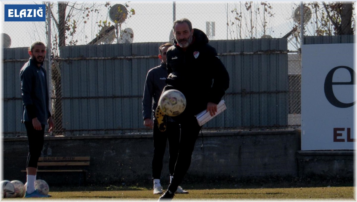 ES Elazığspor'da Cüneyt Biçer'le yollar ayrıldı