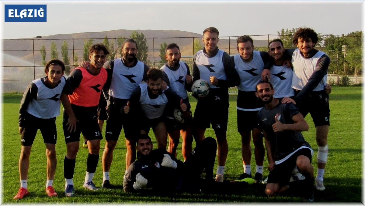 ES Elazığsporlu futbolcuların hedefi şampiyonluk