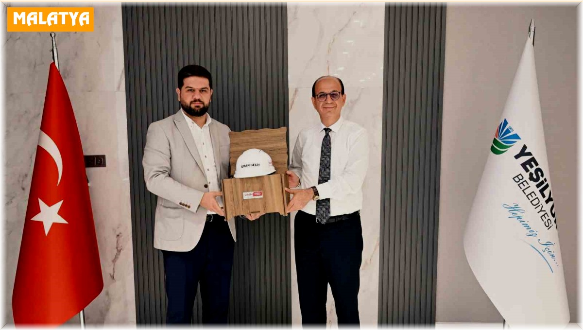 Esen: "Zorlukları el birliği ile aşmalıyız"