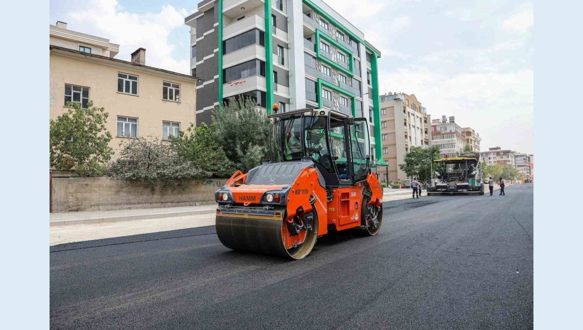 Eski Cezaevi Caddesi'nde asfalt serimine başlandı