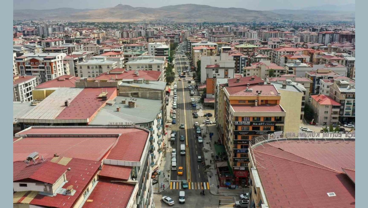 Eski Cezaevi Caddesi yeni görünümüyle trafiğe açıldı