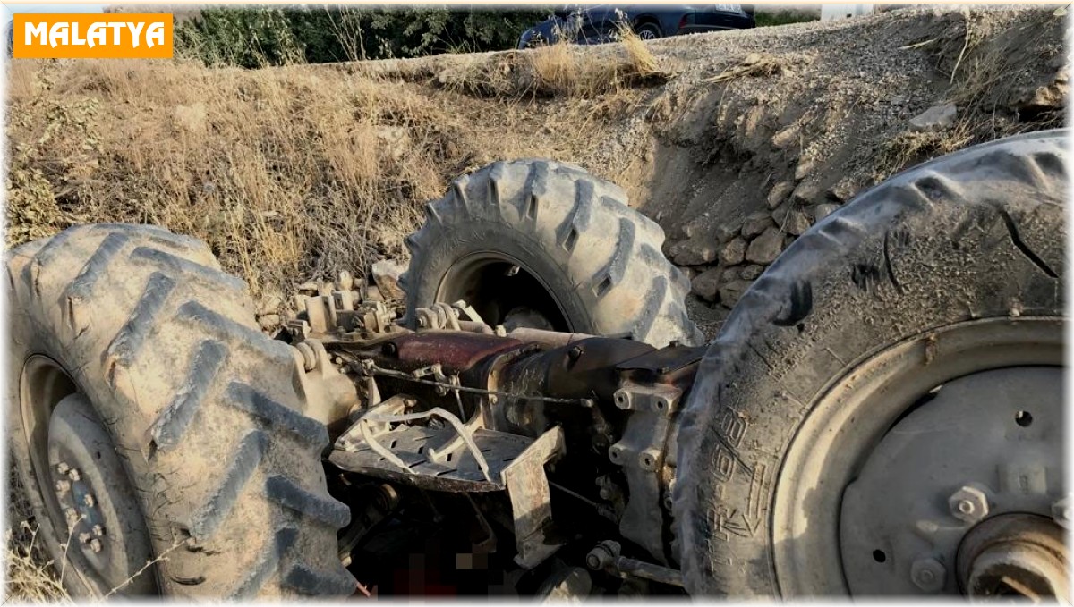 Eski muhtar traktör kazasında öldü