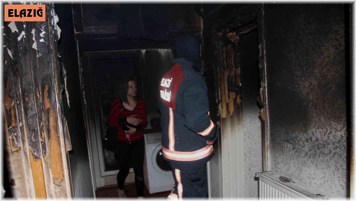 Eski sevgilisinin evini benzin döküp ateşe verdi: 1'i çocuk 3 kişi balkonda atlayarak canını kurtardı