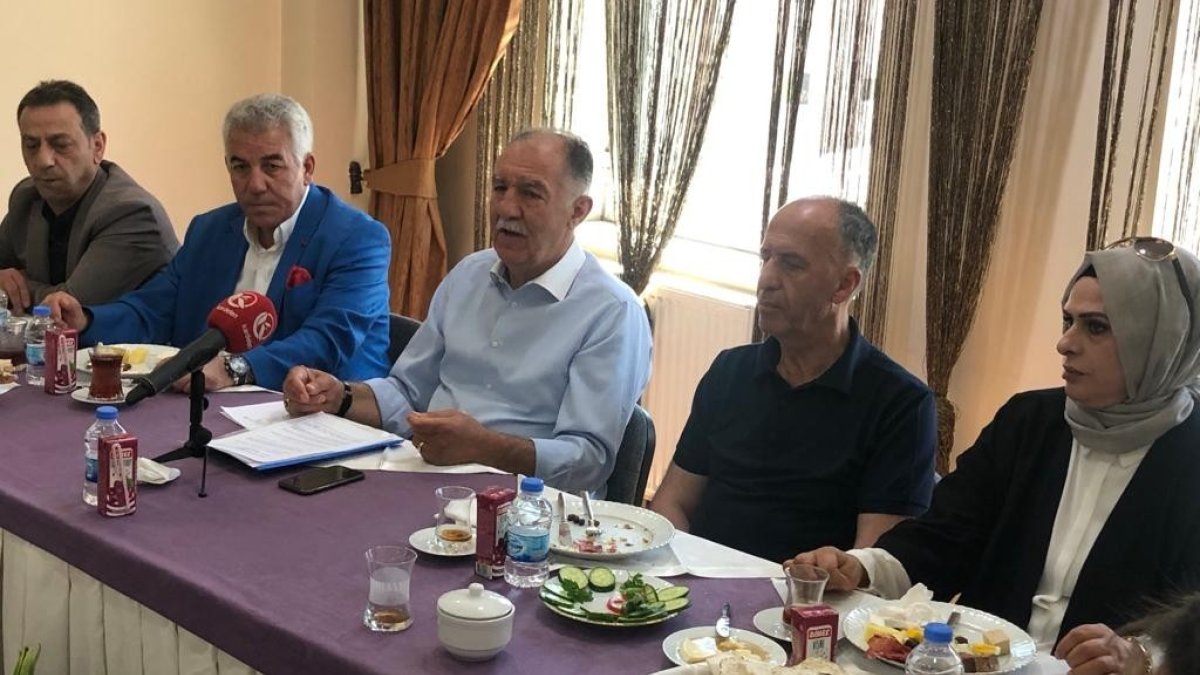 ESOB Başkanı Rasim Fırat, basın mensupları ile kahvaltıda bir araya geldi