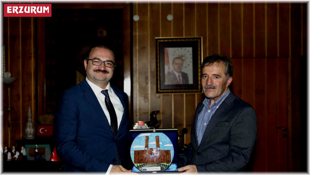 ESTP'den Rektör Hacımüftüoğlu'na hayırlı olsun ziyareti