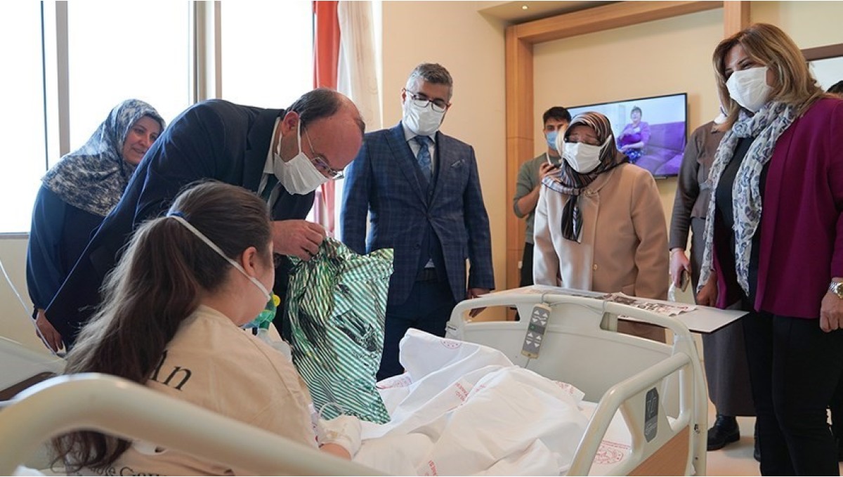 ETÜ'den hastanede tedavi gören çocuklar için anlamlı etkinlik