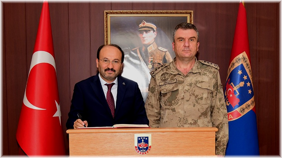 ETÜ Rektörü Çakmak kurum yöneticileriyle bir araya geldi